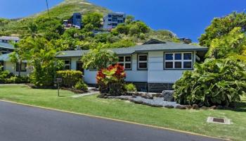 1561 Mokulua Dr Lanikai, Kailua home - photo 1 of 24 1561 Mokulua Dr Lanikai, Kailua home - photo 1 of 24
