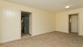 1563 Kalaepaa Drive Kalihi Valley, Honolulu home - photo 6 of 22