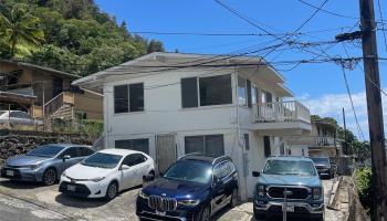 1565  Moani Street Kalihi Uka, Honolulu home - photo 2 of 22
