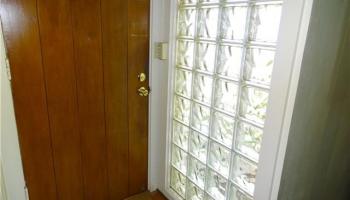157 Makaweo Ave Wahiawa Area, Central home - photo 4 of 23 157 Makaweo Ave Wahiawa Area, Central home - photo 4 of 23