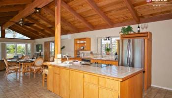 157 Nawiliwili St Triangle, Hawaii Kai home - photo 5 of 24
