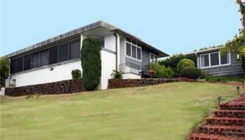 1570 Alewa Dr Alewa Heights, Honolulu home - photo 1 of 10 1570 Alewa Dr Alewa Heights, Honolulu home - photo 1 of 10