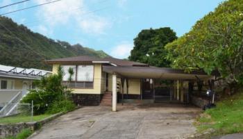 1570 Pahulu St Kalihi Uka, Honolulu home - photo 1 of 25 1570 Pahulu St Kalihi Uka, Honolulu home - photo 1 of 25