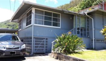 1576 Wailele St Kalihi Uka, Honolulu home - photo 1 of 22 1576 Wailele St Kalihi Uka, Honolulu home - photo 1 of 22