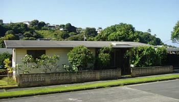 1577 Onipaa St Moanalua Gardens, Honolulu home - photo 1 of 16 1577 Onipaa St Moanalua Gardens, Honolulu home - photo 1 of 16