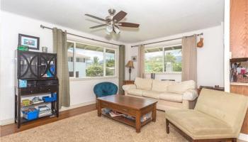 158 Kapaa St Kalama Tract, Kailua home - photo 2 of 15 158 Kapaa St Kalama Tract, Kailua home - photo 2 of 15