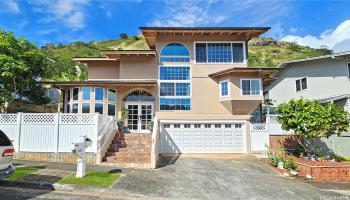 1580  Ala Lani Street Moanalua Valley, Honolulu home - photo 3 of 25