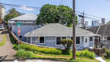 1581  Miller St Punchbowl-lower, Honolulu home - photo 3 of 18