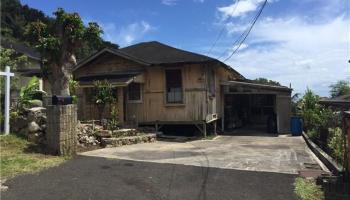 1585 Ahihi St Kalihi Uka, Honolulu home - photo 1 of 6 1585 Ahihi St Kalihi Uka, Honolulu home - photo 1 of 6