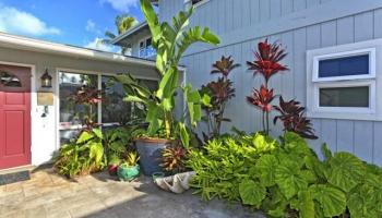 159 Kakahiaka St Kailua Estates, Kailua home - photo 4 of 25 159 Kakahiaka St Kailua Estates, Kailua home - photo 4 of 25