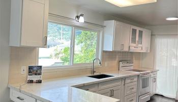 1592  Perry Street Kalihi-upper, Honolulu home - photo 3 of 10