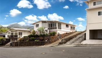 1599  Ala Amoamo Street Moanalua Gardens, Honolulu home - photo 3 of 23