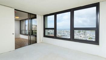Yacht Harbor Towers condo # 1406, Honolulu, Hawaii - photo 5 of 25
