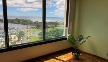 Yacht Harbor Towers condo # 1804, Honolulu, Hawaii - photo 6 of 18