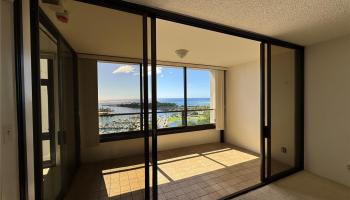 Yacht Harbor Towers condo # 1808, Honolulu, Hawaii - photo 2 of 19