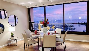 Yacht Harbor Towers condo # 2106, Honolulu, Hawaii - photo 5 of 25