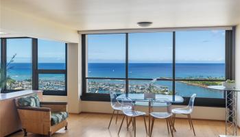 Yacht Harbor Towers condo # 2804, Honolulu, Hawaii - photo 5 of 20