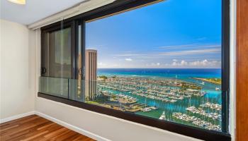 Yacht Harbor Towers condo # 2806, Honolulu, Hawaii - photo 2 of 11
