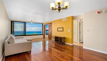 Yacht Harbor Towers condo # 2806, Honolulu, Hawaii - photo 4 of 11