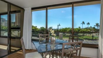 Yacht Harbor Towers condo # 404, Honolulu, Hawaii - photo 3 of 19 Yacht Harbor Towers condo # 404, Honolulu, Hawaii - photo 3 of 19