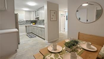 Kapiolani Towers condo # 16B, Honolulu, Hawaii - photo 2 of 25