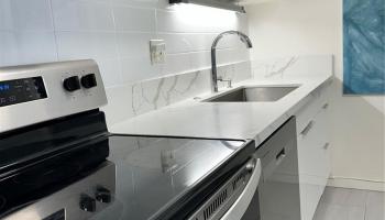 Kapiolani Towers condo # 902, Honolulu, Hawaii - photo 2 of 18