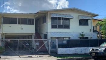 1611 Hauiki Street Kalihi-lower, Honolulu home - photo 1 of 20 1611 Hauiki Street Kalihi-lower, Honolulu home - photo 1 of 20