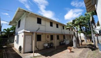 1611 Kahai St Honolulu - Multi-family - photo 6 of 25