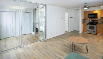 Punahou Sunset condo # 404, Honolulu, Hawaii - photo 5 of 20