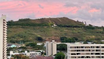 Makiki Towers condo # 1703, Honolulu, Hawaii - photo 4 of 10