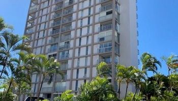 Makiki Towers condo # 902, Honolulu, Hawaii - photo 1 of 8