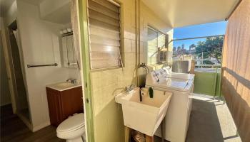 Pawaa Gardens condo # A207, Honolulu, Hawaii - photo 6 of 7