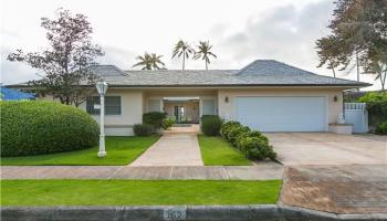 162 Wailupe Cir Wailupe Area, Diamond Head home - photo 1 of 25 162 Wailupe Cir Wailupe Area, Diamond Head home - photo 1 of 25