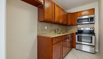 Marina Gardens condo # 202, Honolulu, Hawaii - photo 5 of 23