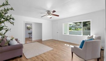 1624  Ala Makani Place Moanalua Valley, Honolulu home - photo 4 of 25