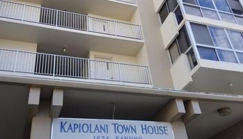 Kapiolani Townhouse condo # 405, Honolulu, Hawaii - photo 1 of 10