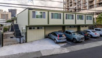 1624 Liholiho Street Honolulu - Multi-family - photo 2 of 22