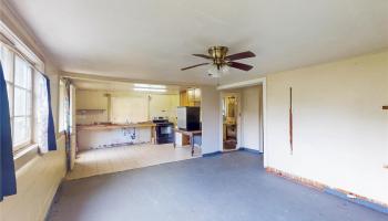 1625  Kalaepaa Drive Kalihi Valley, Honolulu home - photo 4 of 25