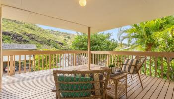 1630  Kalaniiki Street Kalani Iki, Diamond Head home - photo 5 of 25