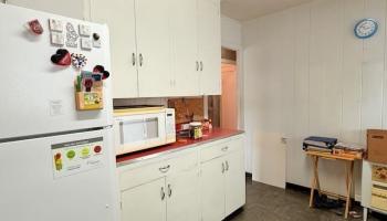 1630  Kino St Kalihi-lower, Honolulu home - photo 5 of 16