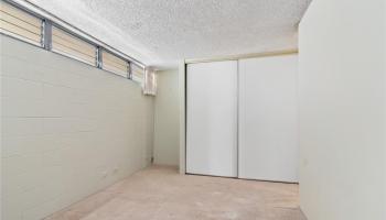 Camelot condo # 1004, Honolulu, Hawaii - photo 4 of 19