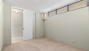 Camelot condo # 1004, Honolulu, Hawaii - photo 5 of 19