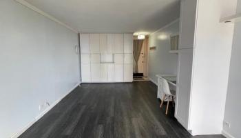 Camelot condo # 1006, Honolulu, Hawaii - photo 1 of 17