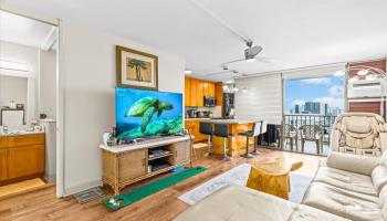 Camelot condo # 1608, Honolulu, Hawaii - photo 1 of 20