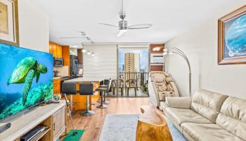 Camelot condo # 1608, Honolulu, Hawaii - photo 2 of 20