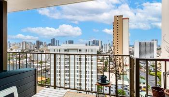 Camelot condo # 1608, Honolulu, Hawaii - photo 4 of 20