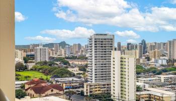 Camelot condo # 1608, Honolulu, Hawaii - photo 5 of 20