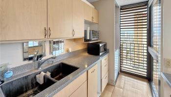 Camelot condo # 1810, Honolulu, Hawaii - photo 6 of 20