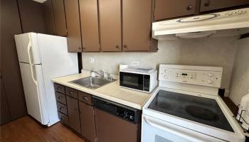 1630 Liholiho St Honolulu - Rental - photo 6 of 11