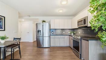 Kapiolani Residence condo # 4004, Honolulu, Hawaii - photo 3 of 25